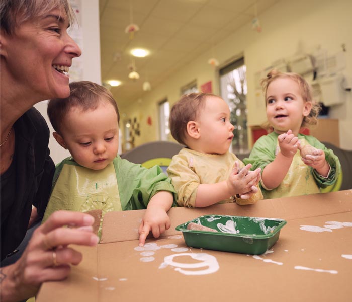 l'art ensemble à la crèche du Viaduc