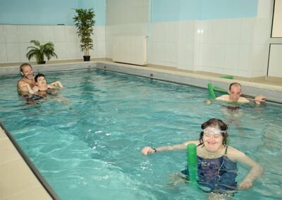 la mobilité dans la joie à la piscine du FOI