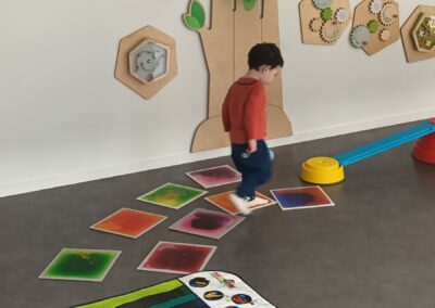 Activité de jeux à la crèche